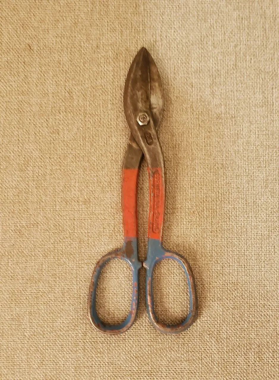 TESOURA ANTIGA DE CORTE - CORNETA