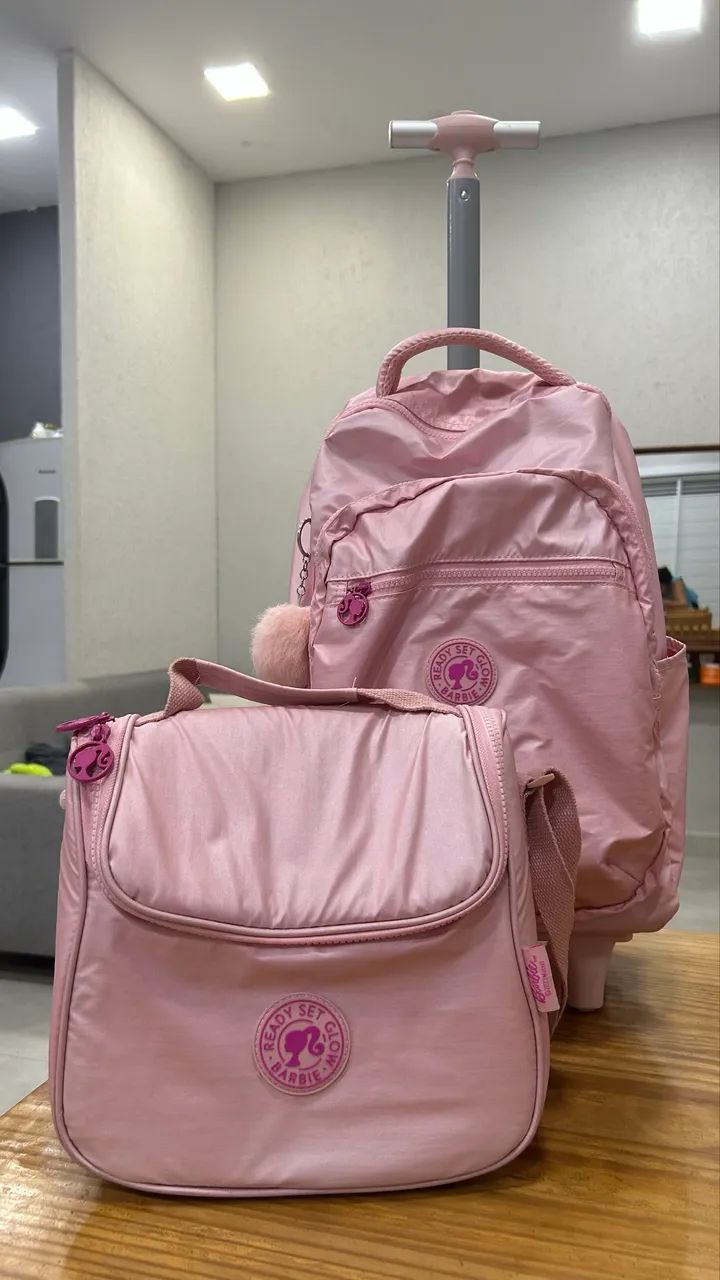 Mochila e lancheira Barbie