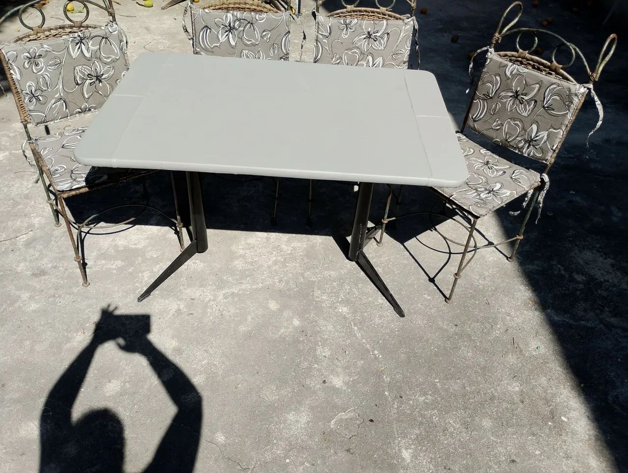 Mesa com 4 cadeiras - Foto 4