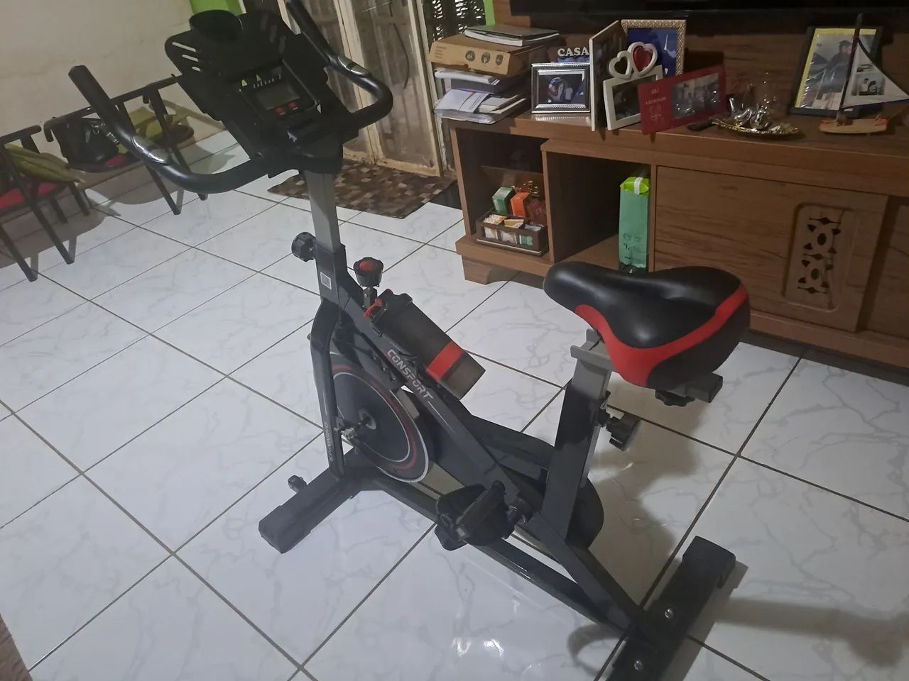 BICICLETA ERGOMÉTRICA Alta Performance.  - Foto 4