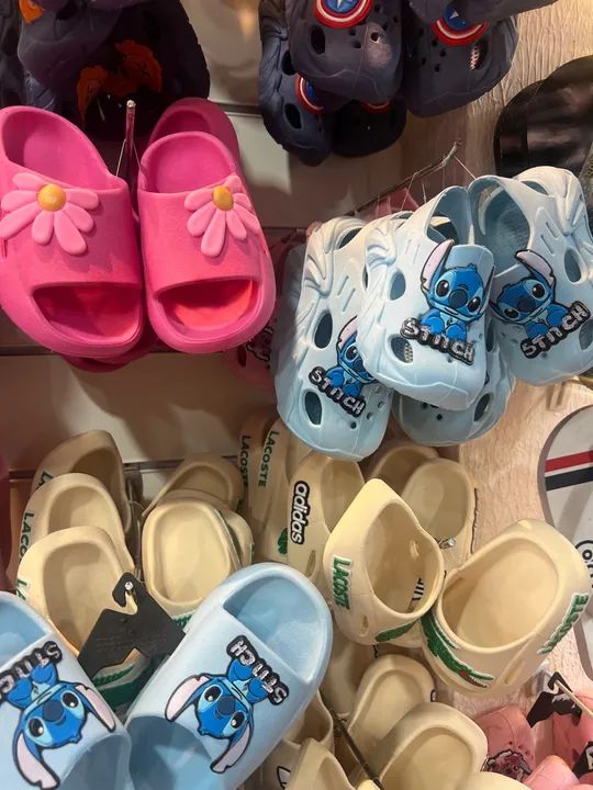 Crocs sandália infantil  - Foto 4
