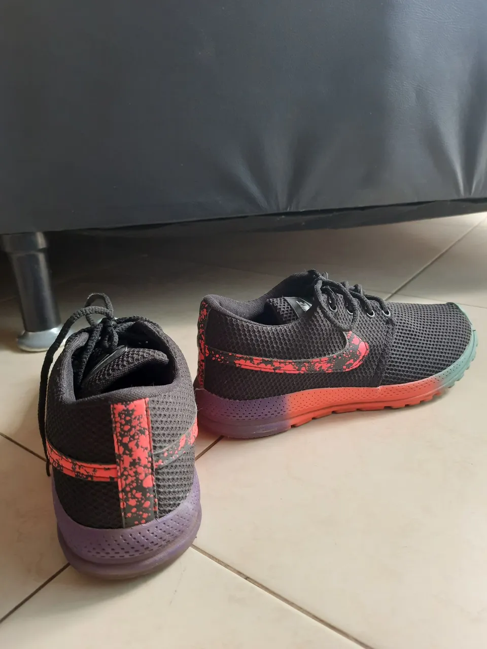 Tênis Nike Colorido - Conforto e Estilo