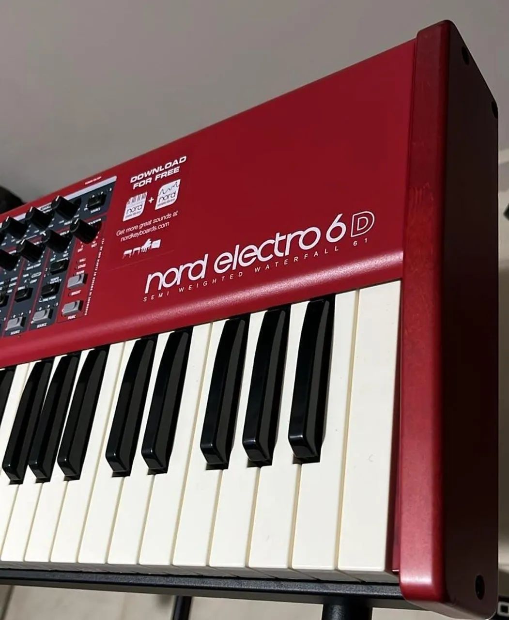 Nord Electro 6 D-61 Impecável Novo !  - Foto 3