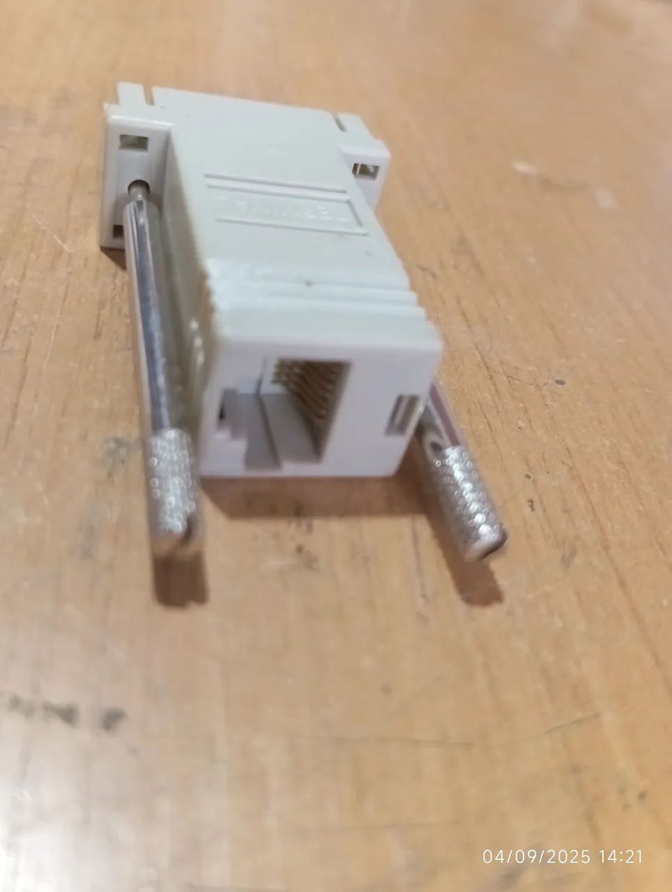Adaptador porta COM entrada de cabo de rede rj45 - Foto 3