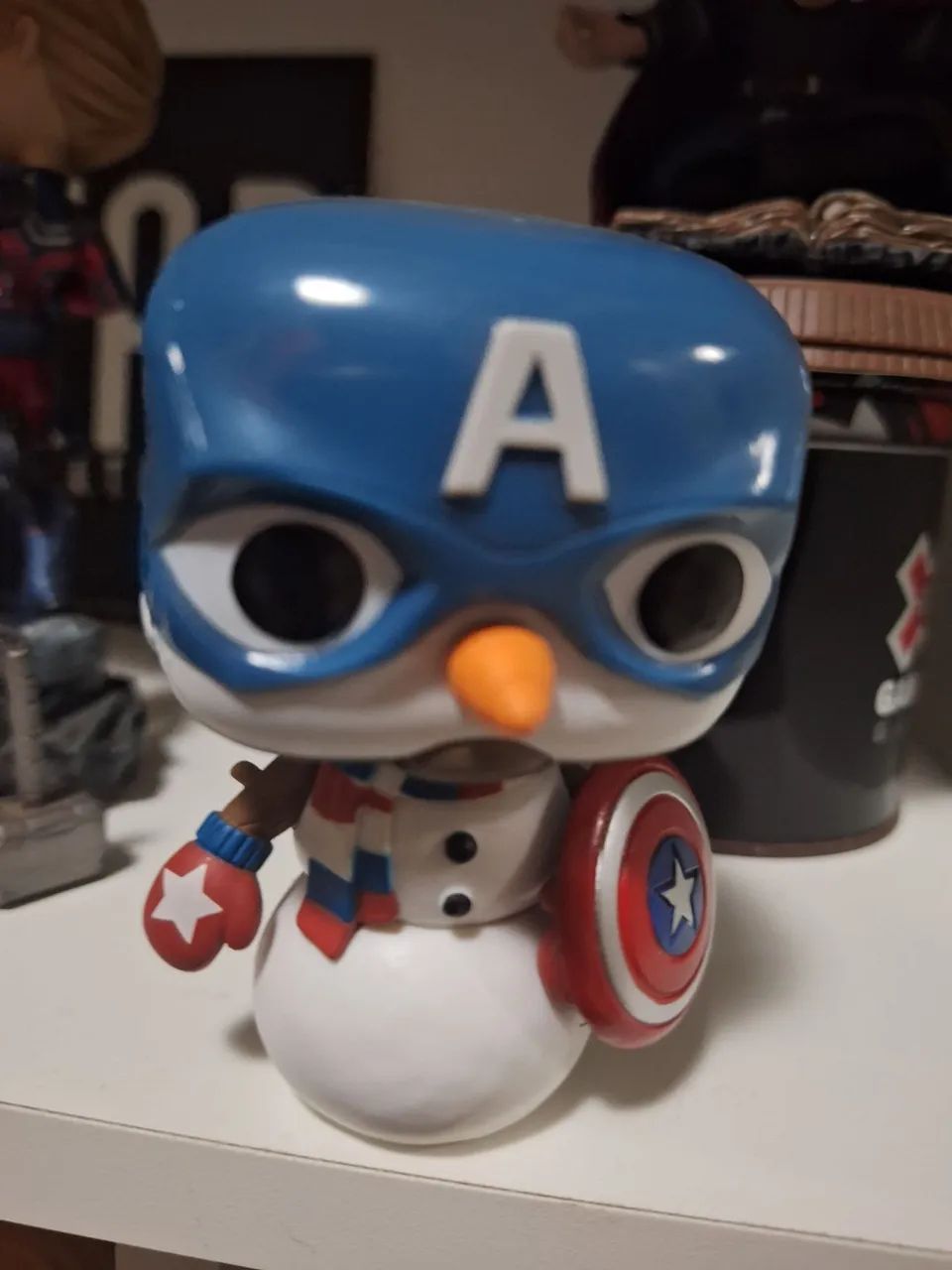 Boneco Funko Pop Capitão América natal - Foto 4
