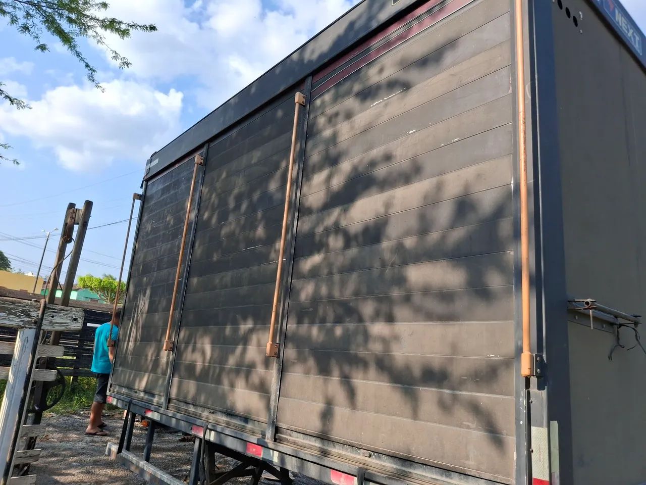 Baia de Bebidas semi nova ,estado de zero com 6 portas !!!!!