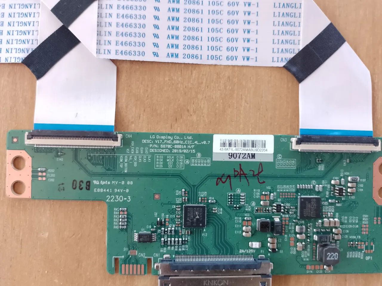 Placa de T-con com cabo Flat AIWA AWS-TV-BL02-A - Foto 2