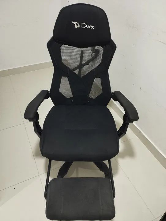 Cadeira Gamer Dduex com Apoio para Pés