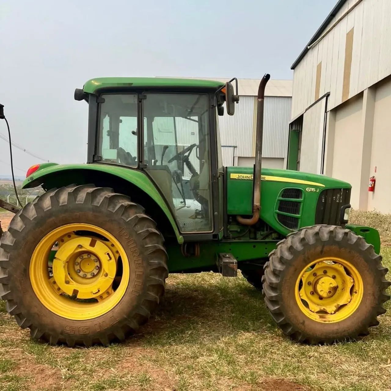 Trator John Deere 6115J - Foto 2