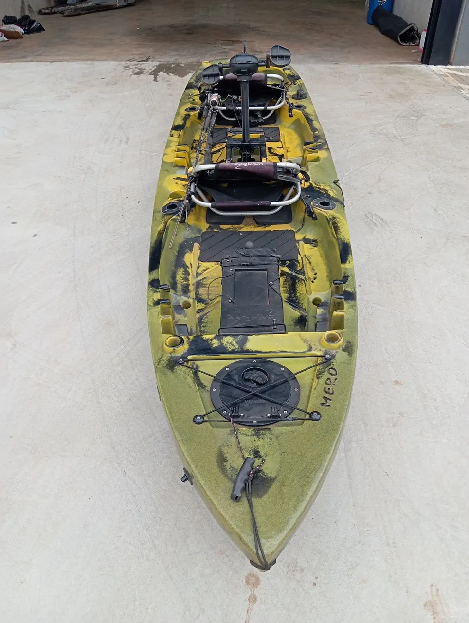 Caiaque de Pesca Completo - Pronto para a Aventura!