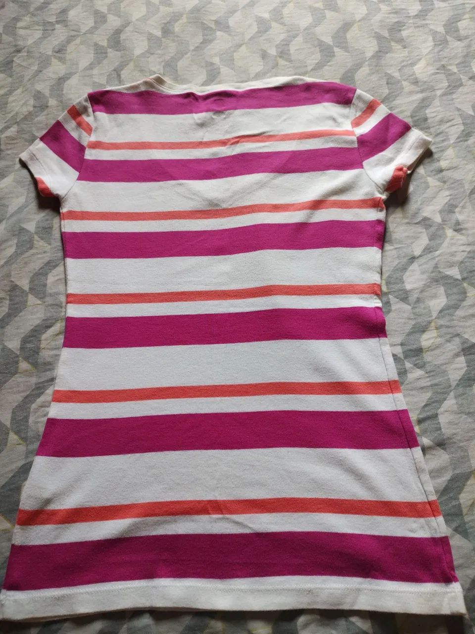 Camiseta Tommy Hilfiger listrada+Short. - Foto 3