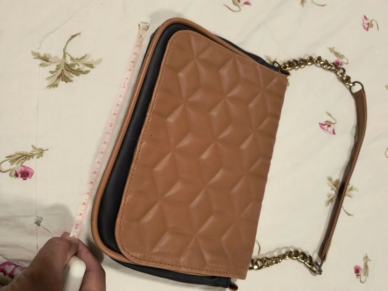 Bolsa de ombro marrom Marisa semi nova  - Foto 3