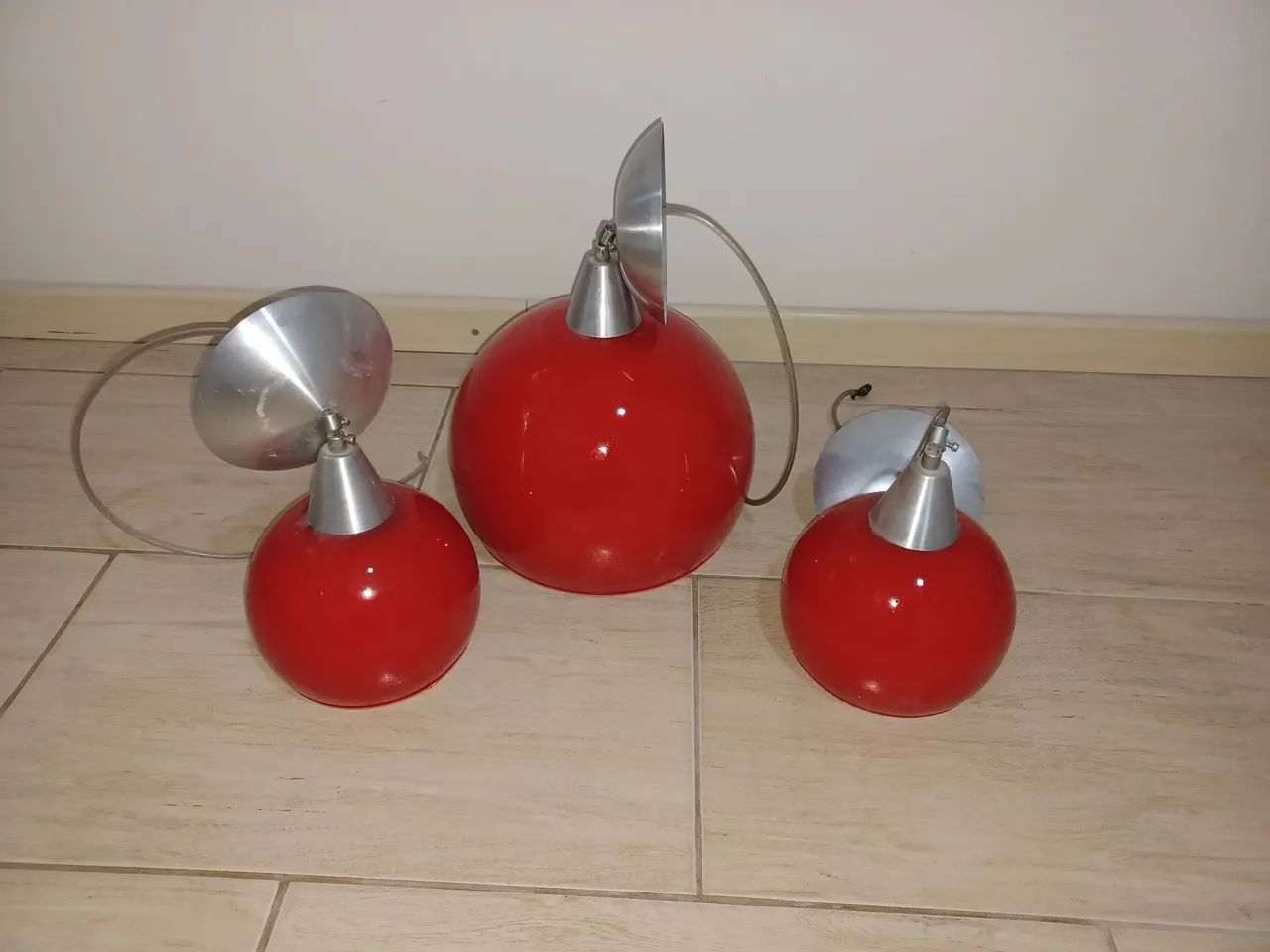 Conjunto de luminárias modernas e Lindas, vermelhas e excelente estado - Foto 2