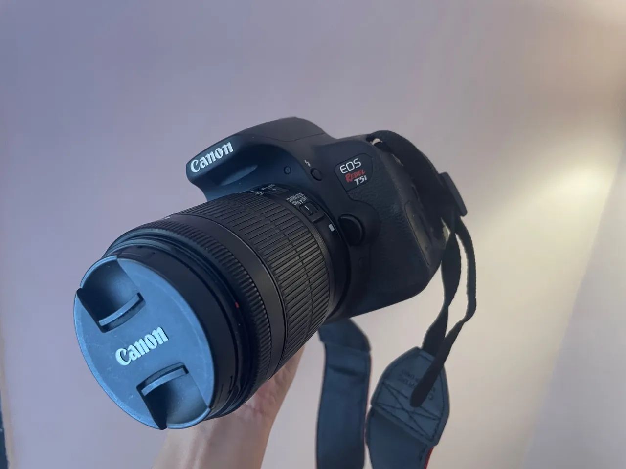 Câmera Canon T5i + lente 18-55mm - Foto 4