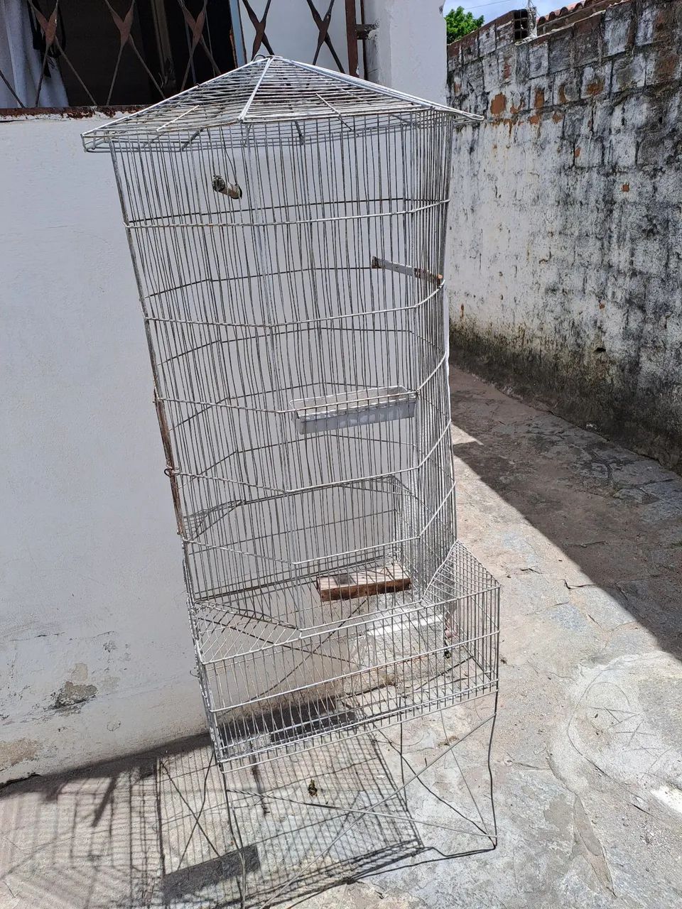 Gaiola para pássaros grande