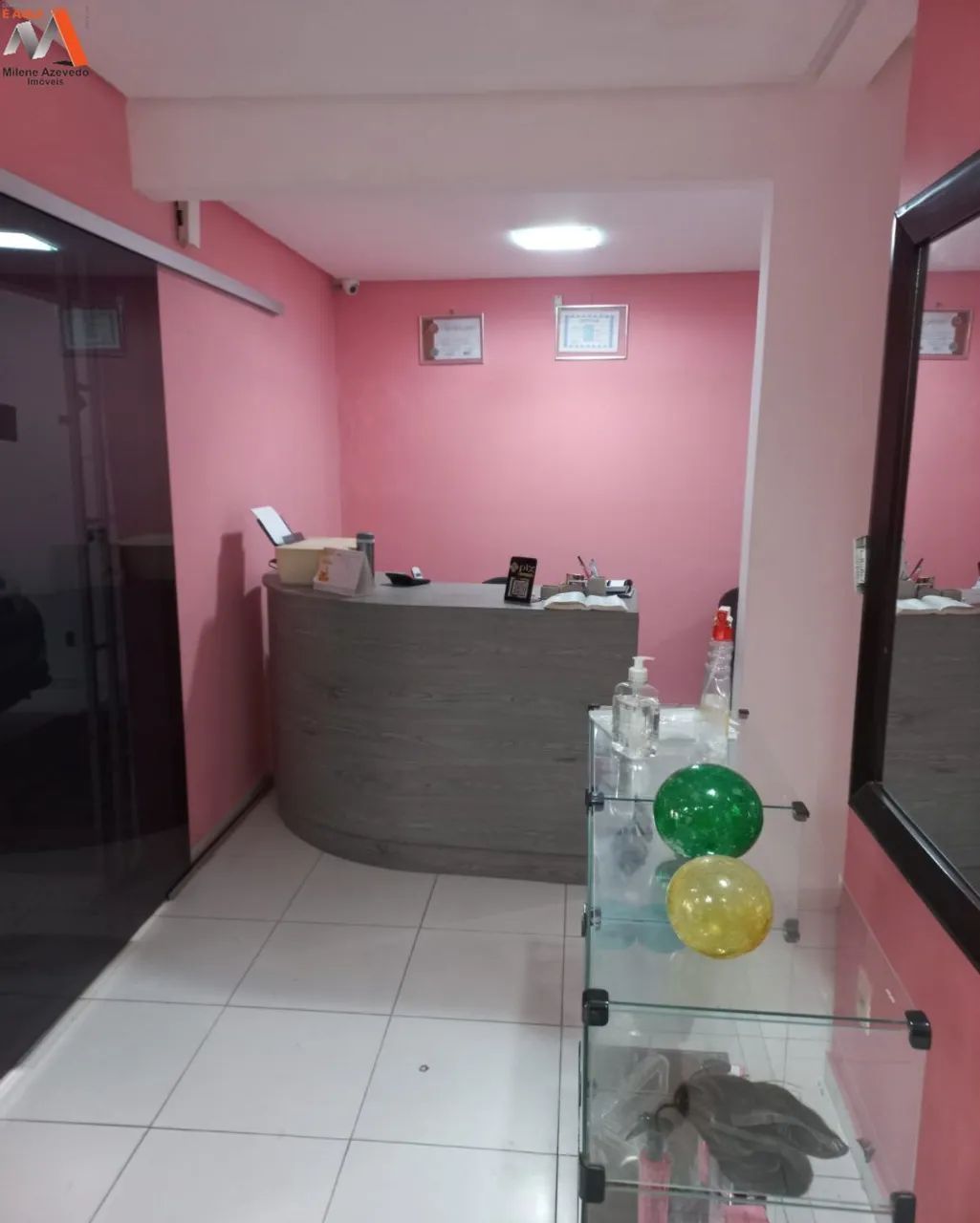 PONTO COMERCIAL NA TV. 9 DE JANEIRO. ÁREA TOTAL DE 230M². 03 VAGAS DE GARAGEM - Foto 2