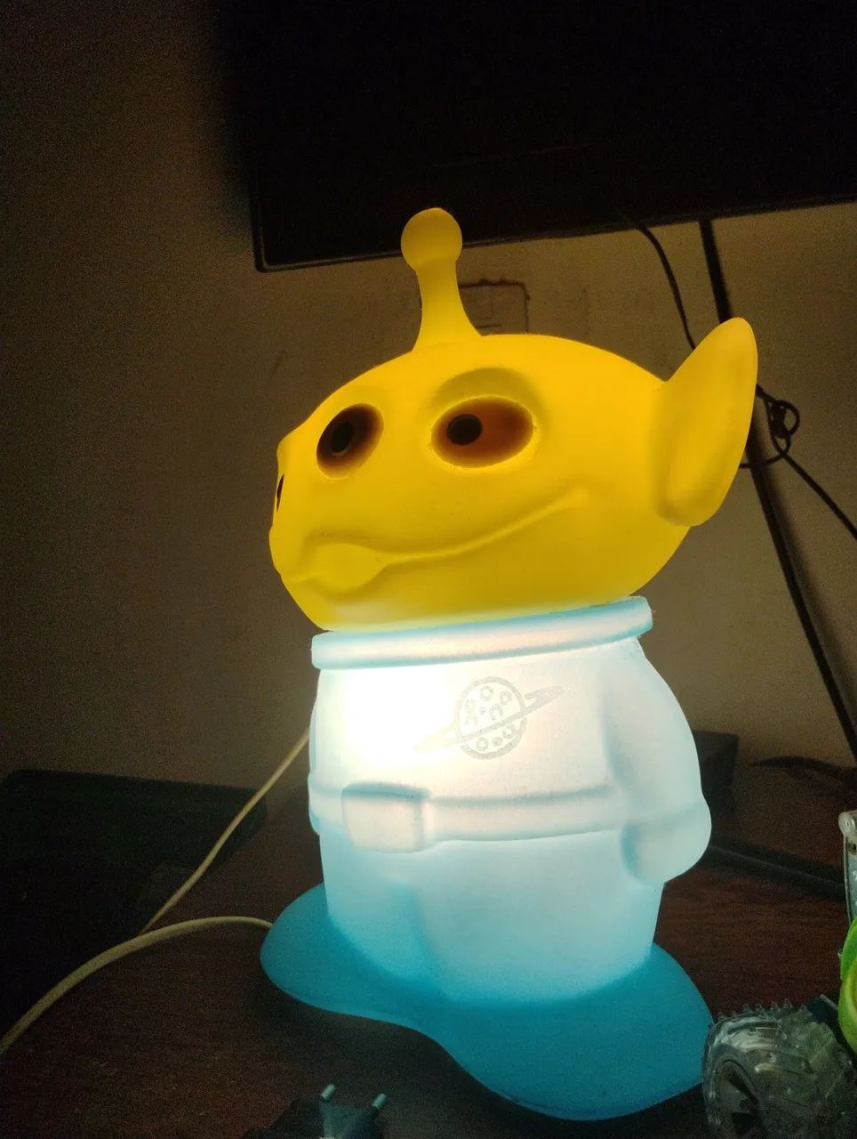 Luminária Abajur Toy Story - Alien - Foto 3