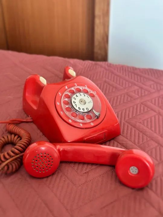 Telefone vermelho antigo década de 70 - Ericsson do Brasil - Foto 2