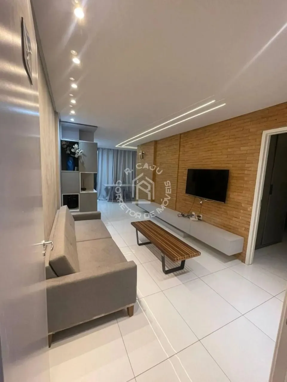 Apartamento Para aluguel com 2 quartos na Praia do Francês