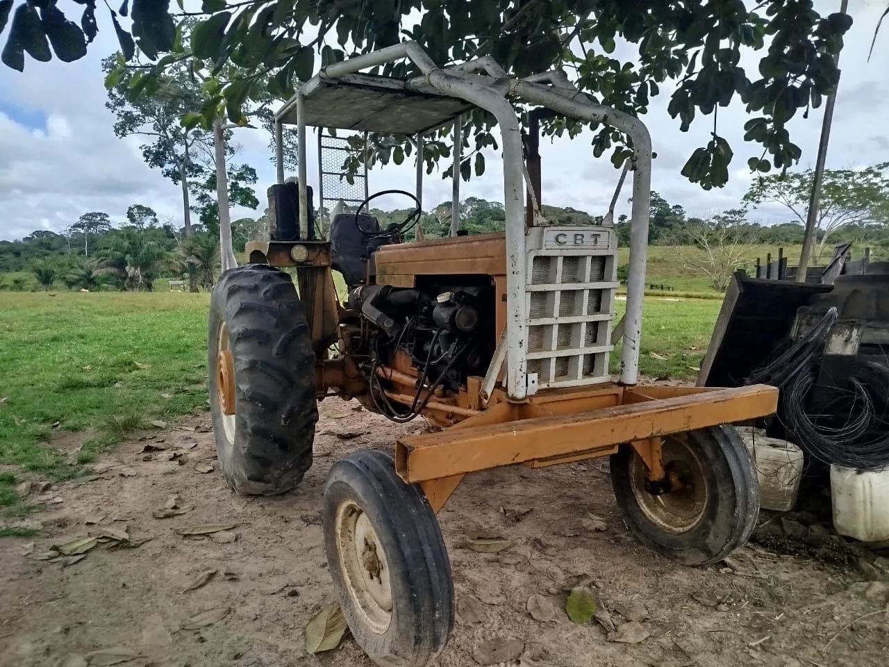 Trator CBT - Ideal para suas atividades agrícolas! - Foto 4