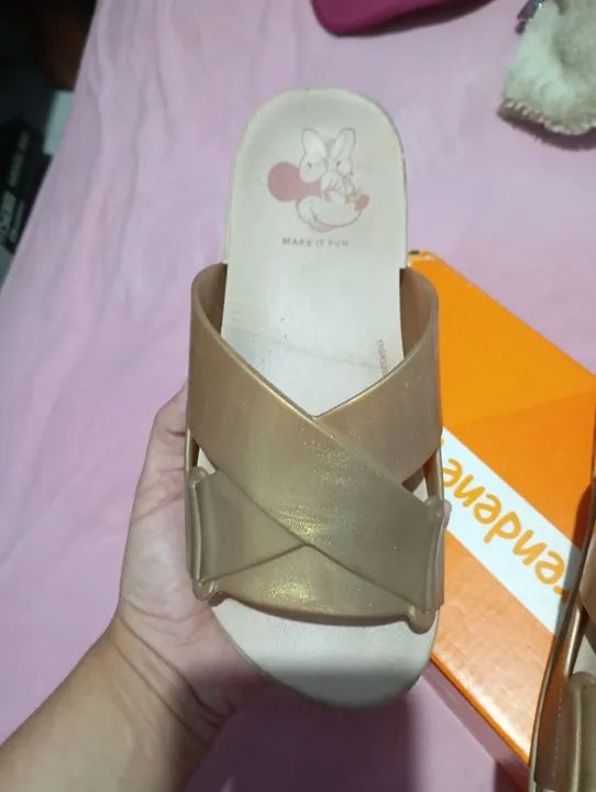 Sandálias Douradas - Tamanho 37 - Foto 3