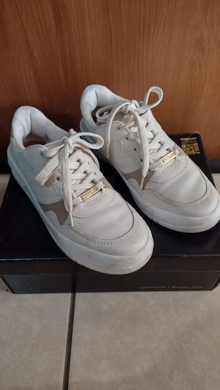 2 tênis e uma melissa por 220