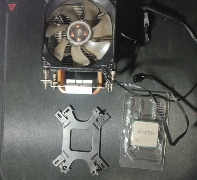 Ryzen 5 5500 Processor + Cooler Master Hyper H410R RGB64307861591425122