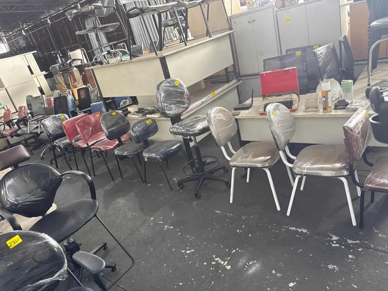 Cadeiras de Escritório em Promoção - Foto 4