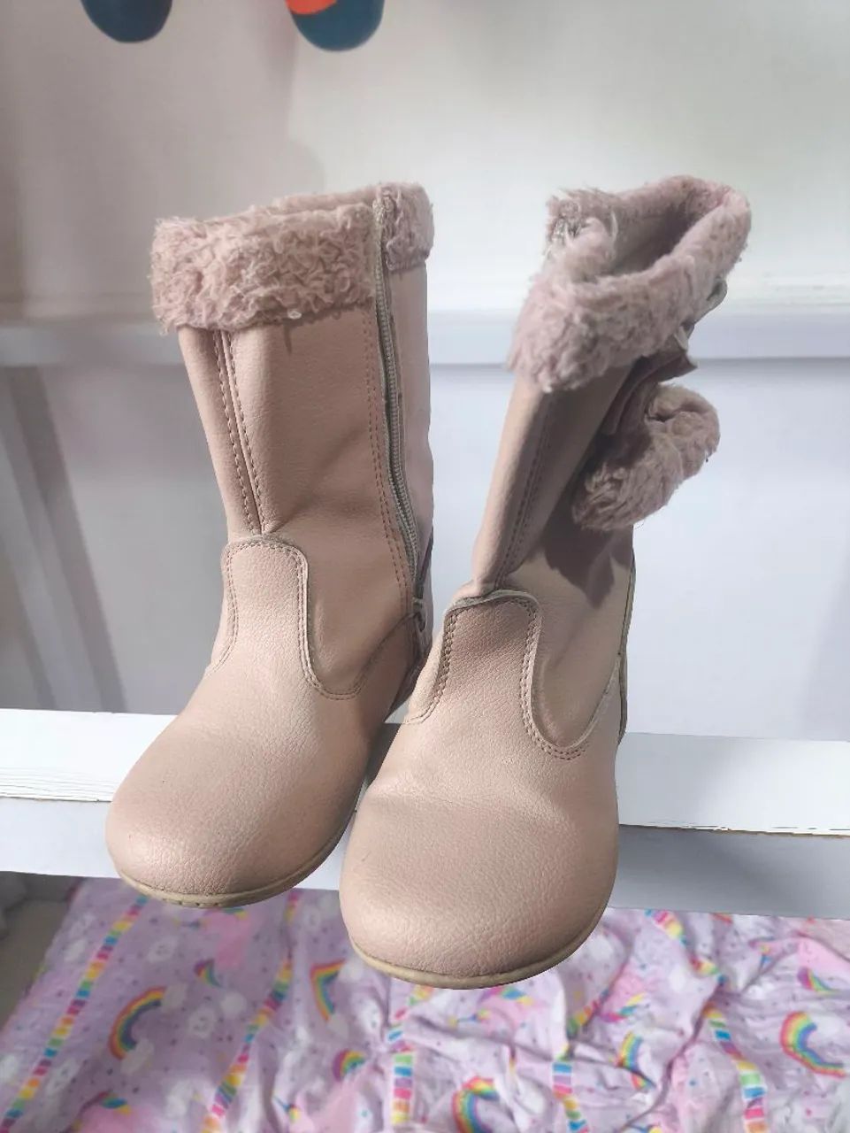 Botas infantis rosa com detalhes charmosos - Foto 2