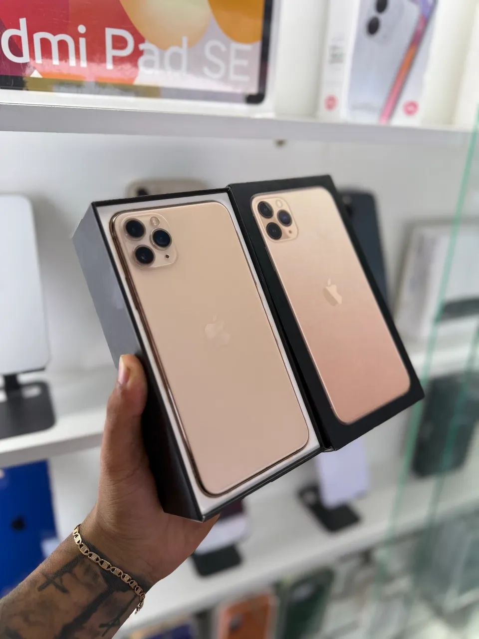 IPHONE 11 PRO MAX 64GB GOLD PROMOÇÃO - Celulares e Smartphones