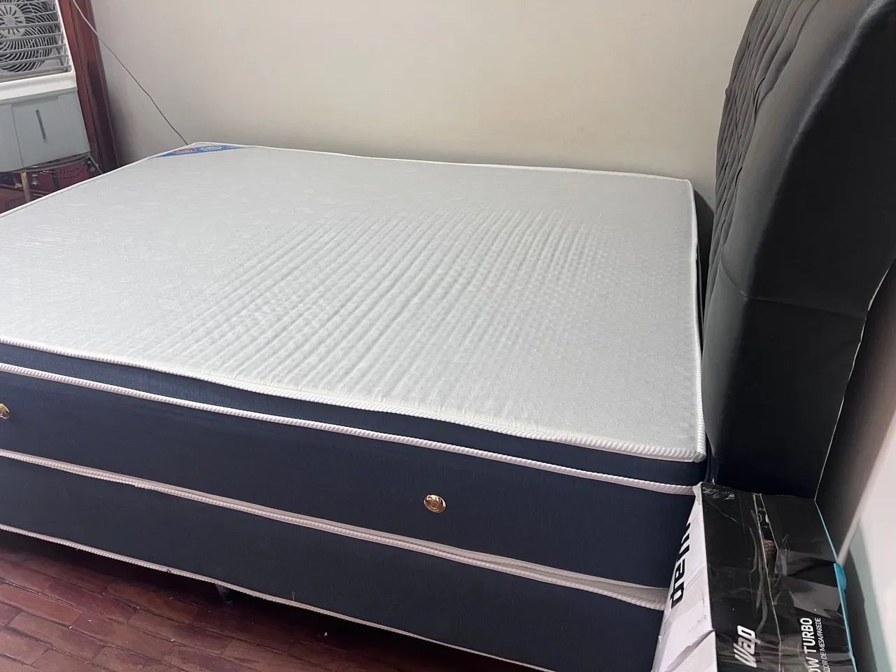 Colchão Premuin Queen + cama box + cabeceira couro preta - Foto 5