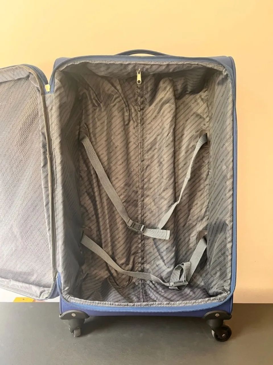 Mala média azul64628724179841124