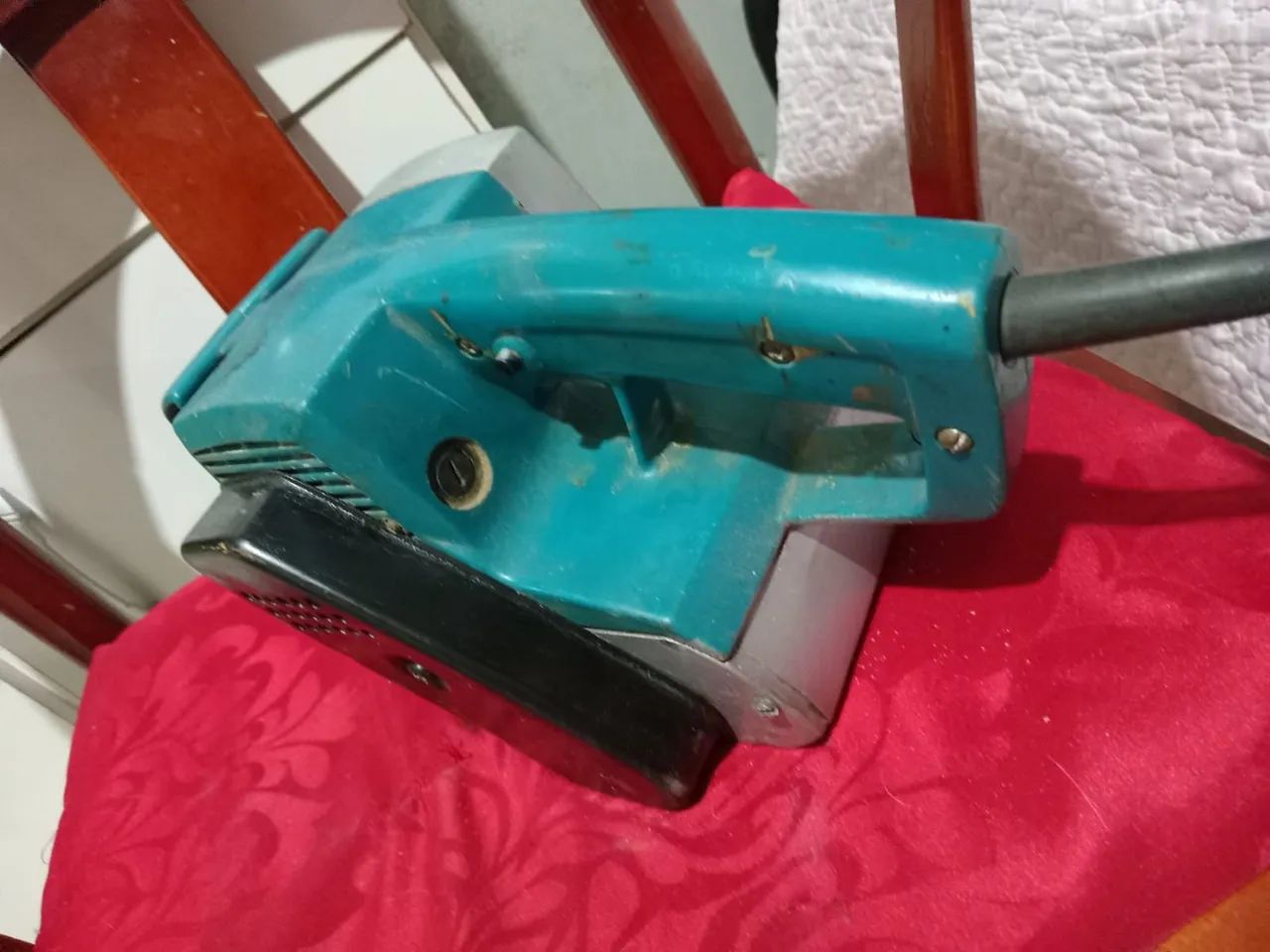 Lixadeira de cinta makita  - Foto 3