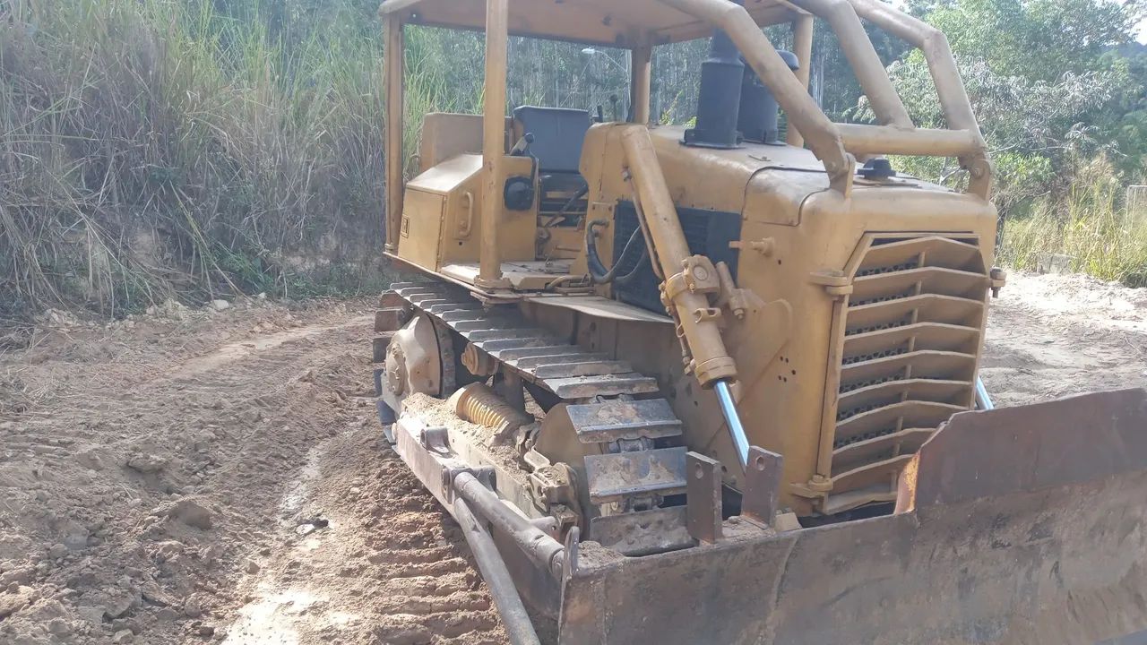 Trator Caterpillar D4E SR ano 1989 - Foto 2