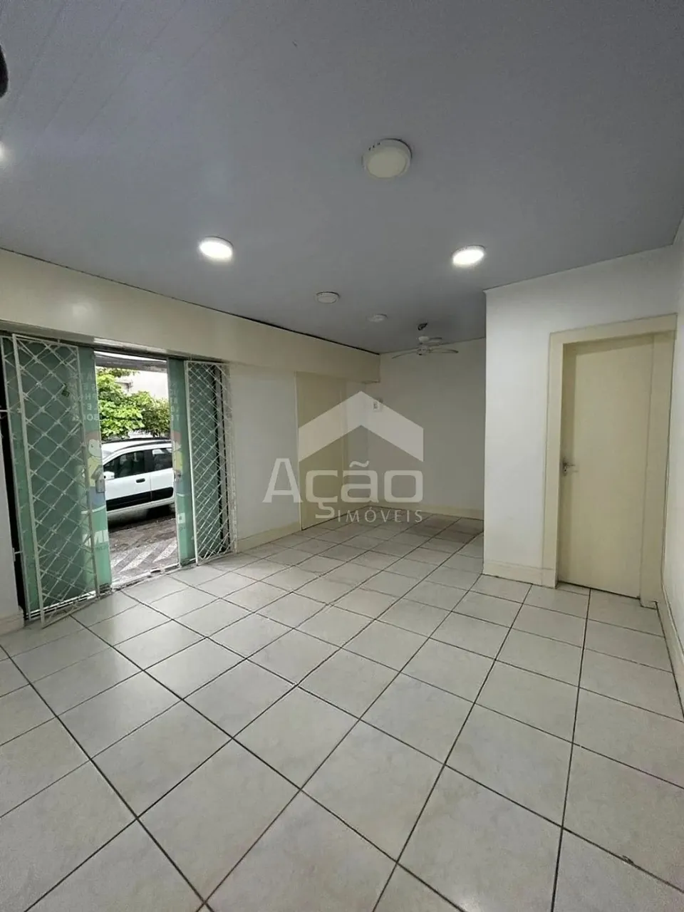 Sala Comercial para Locação Com 25m² no centro de Itajaí/SC