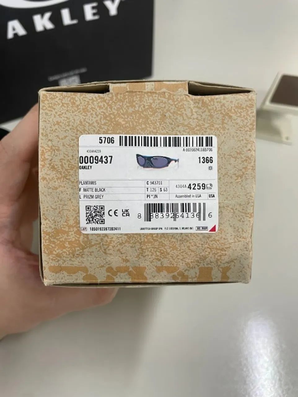 Óculos de Sol Oakley Plantaris - Black Matte - Foto 6