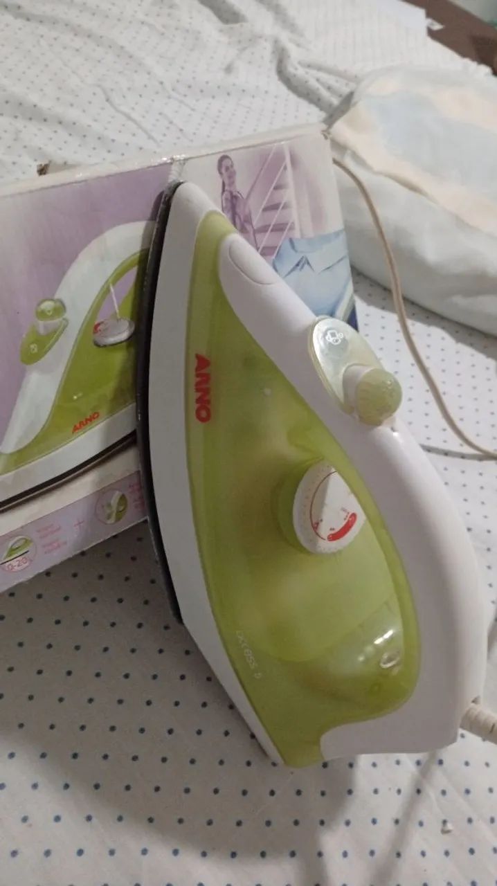 Ferro de passar roupa usado 