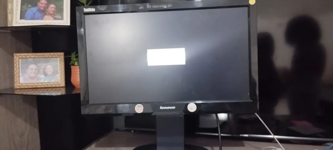 Monitor Lenovo  - Foto 3