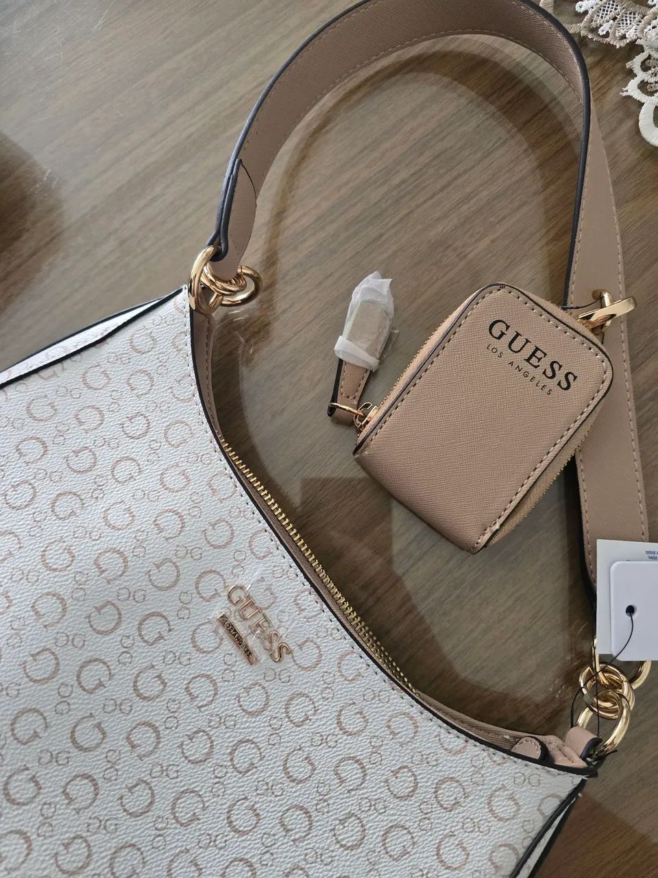 Bolsa de mão GUESS Los Angeles - original  - Foto 2