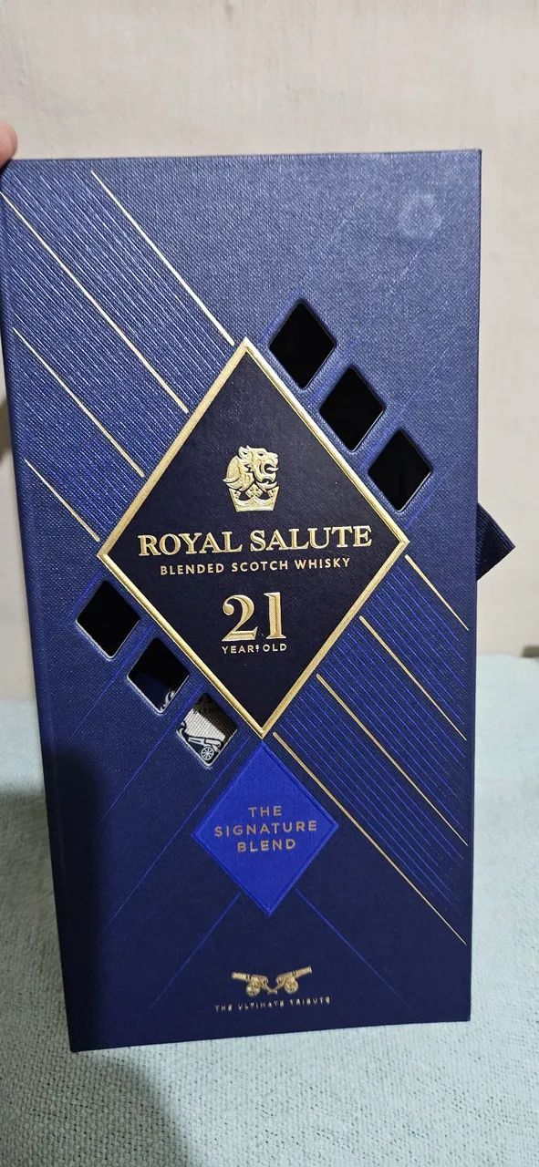 Royal Salute 21 anos - Edição Limitada e Chivas 18 anos - Foto 2