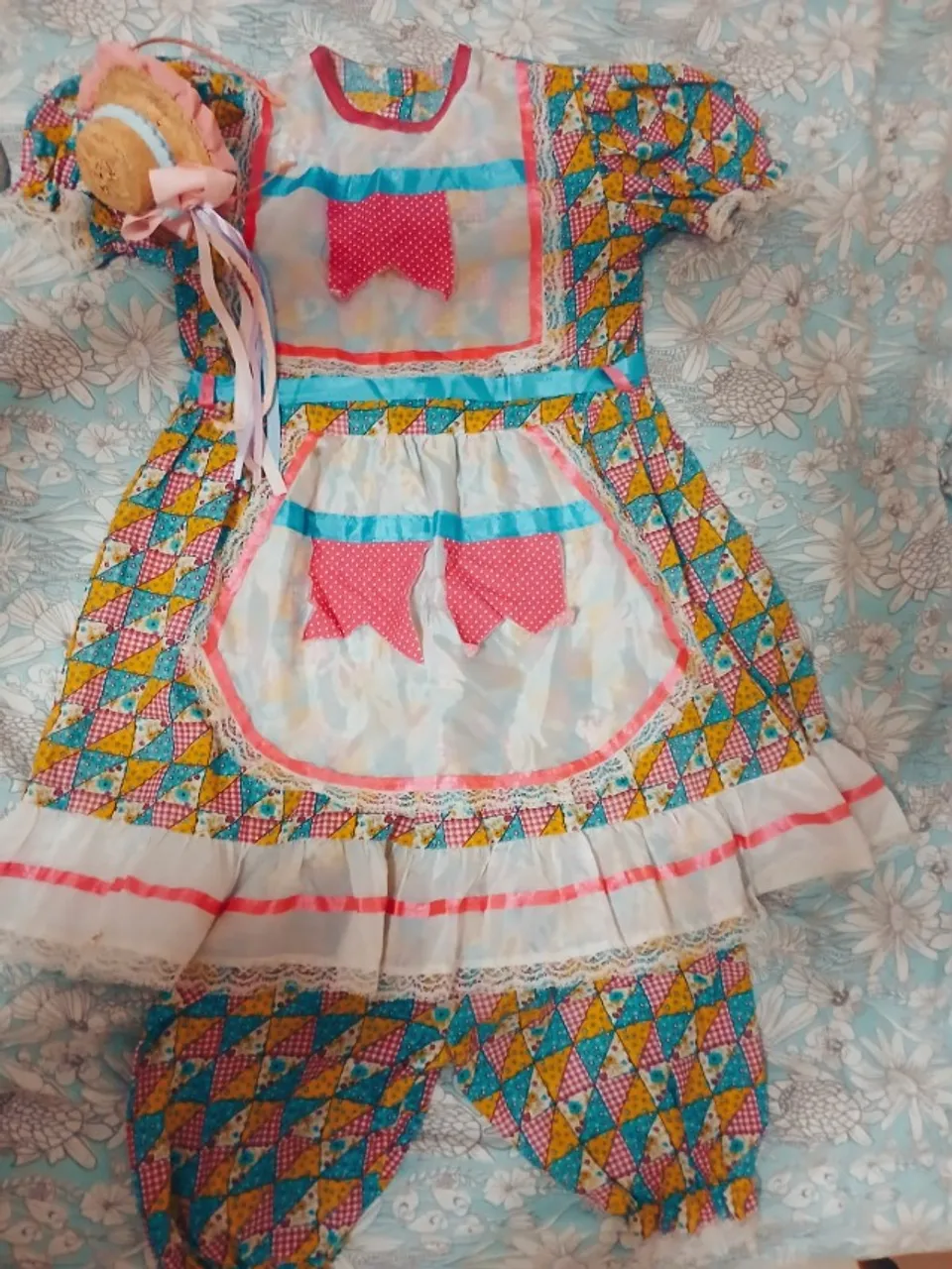 Vestido festa junina e saia com cropede 