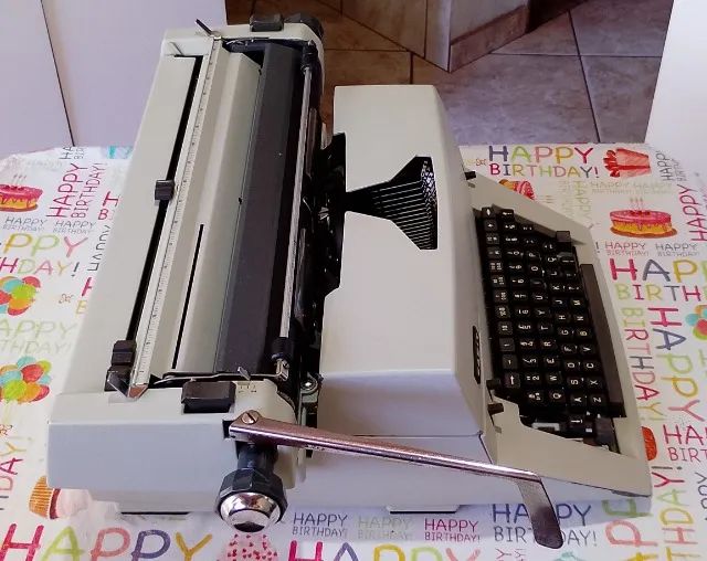 Máquina de escrever FACIT64301726181891125