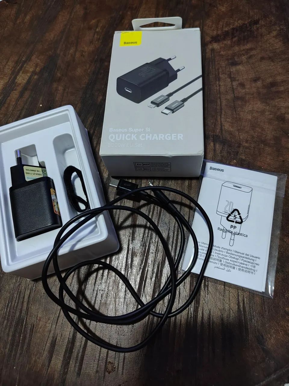 Carregador iPhone original 20w  - Foto 3