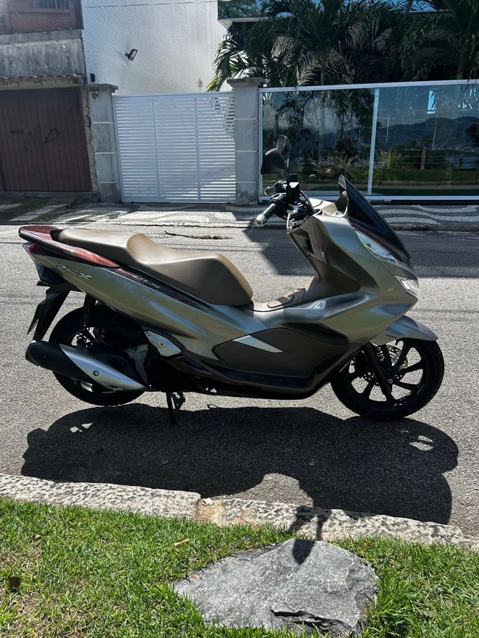 PCX DLX ABS 2022 MUITO NOVA - Foto 4