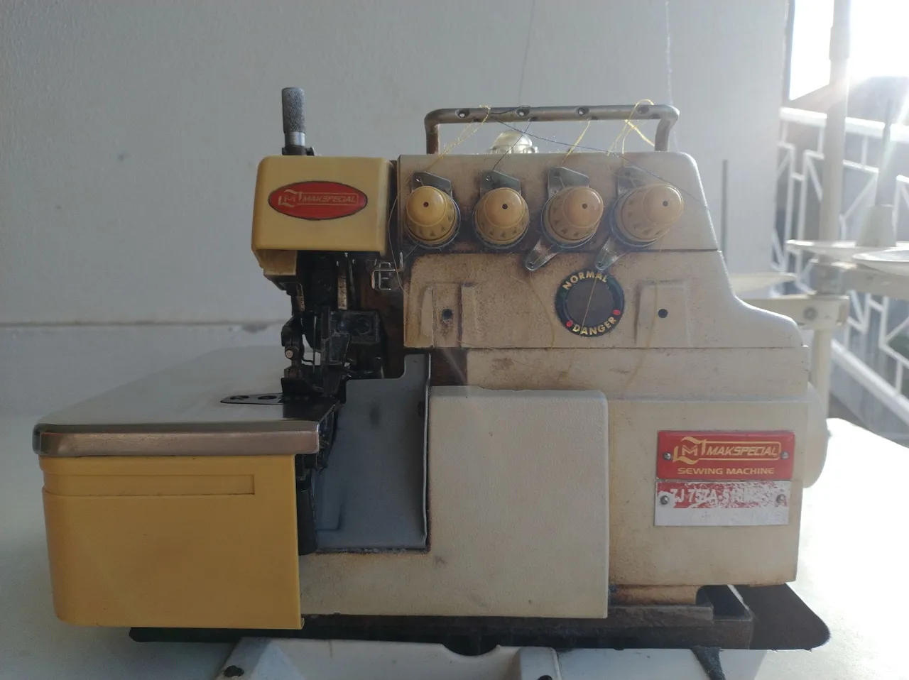 Máquina de Costura interloque Industrial Makspecial