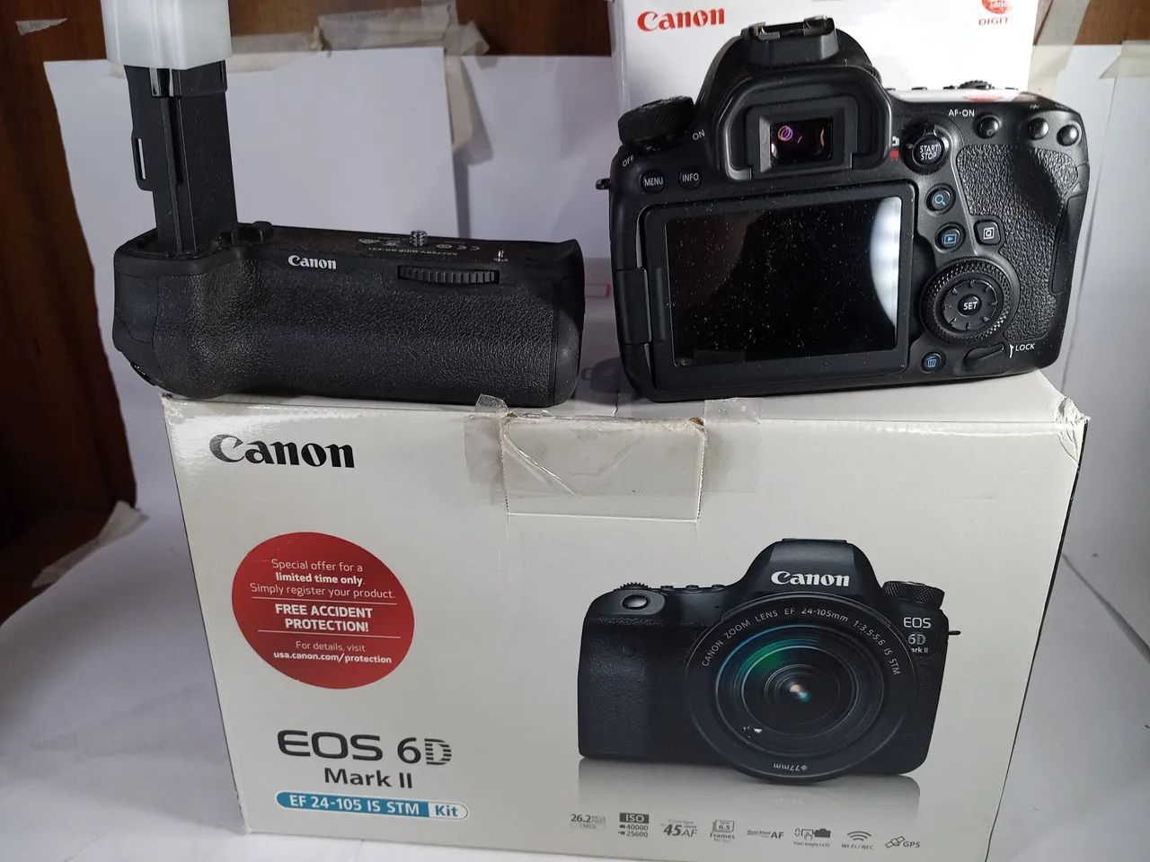 Canon EOS 6D Mark II - DSLR Camera - 64303753711617121
