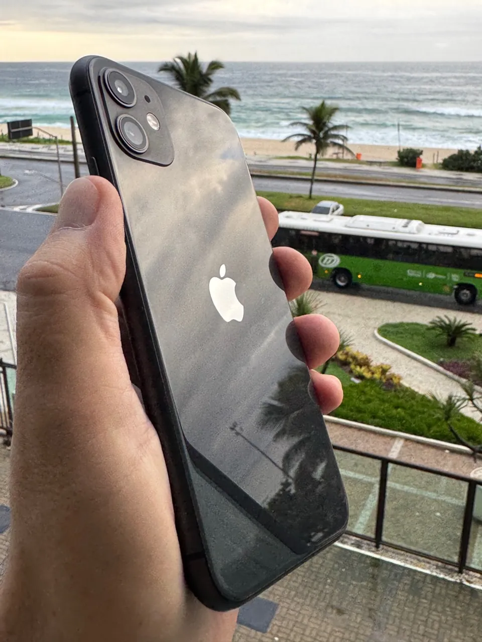IPHONE 11 IMPECÁVEL! BATERIA 97% FACEID PERFEITO!