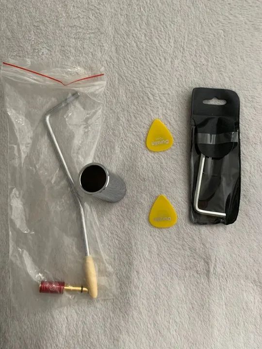 Kit Guitarra elétrica Tagima TW Series TG-500 de tília olympic white com diapasão  - Foto 5
