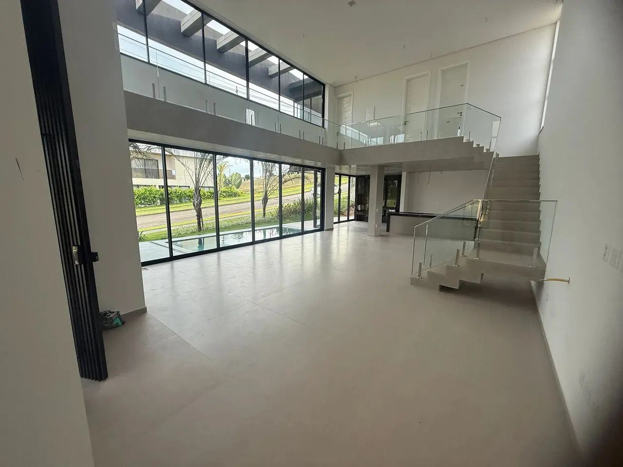 Casa duplex no Terras Alphaville 2 Cidade Alpha Eusébio - 316m2 - 4 suítes - 4 vagas - Foto 4