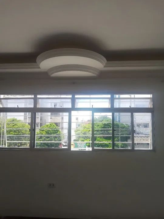 Apartamento com 3 quartos, 2 banheiros e varanda